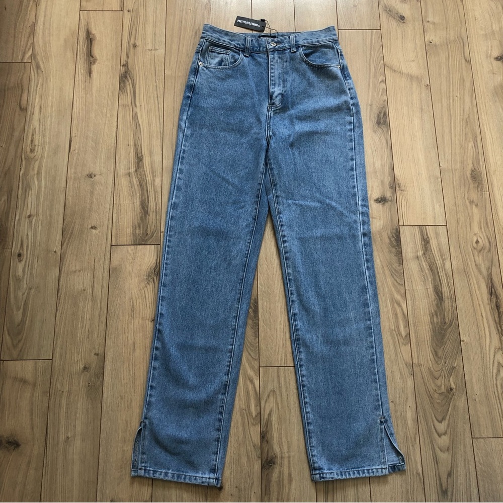 Women’s PrettyLittleThing Light Blue wash L30 Split Hem denim jeans size 4